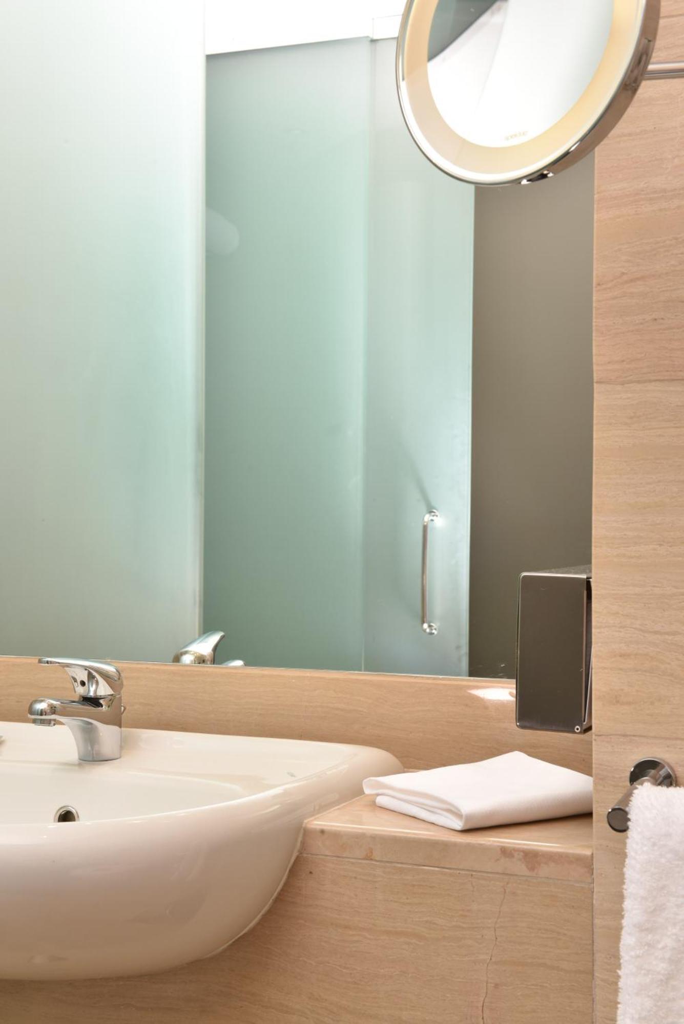 Doubletree By Hilton Lingotto 4* Turín
